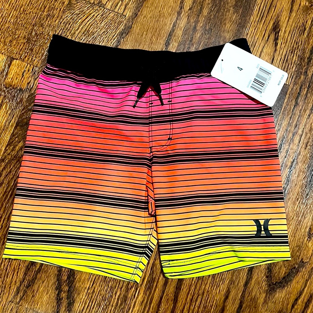 Boy’s Hurley Shorts sz 4!